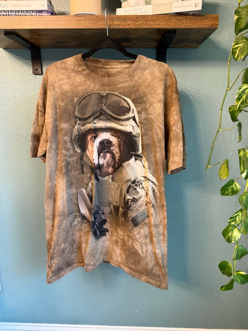 The Mountain Graphic T Shirt Bulldog Soldier Tie Dye Graphic Tee Size L